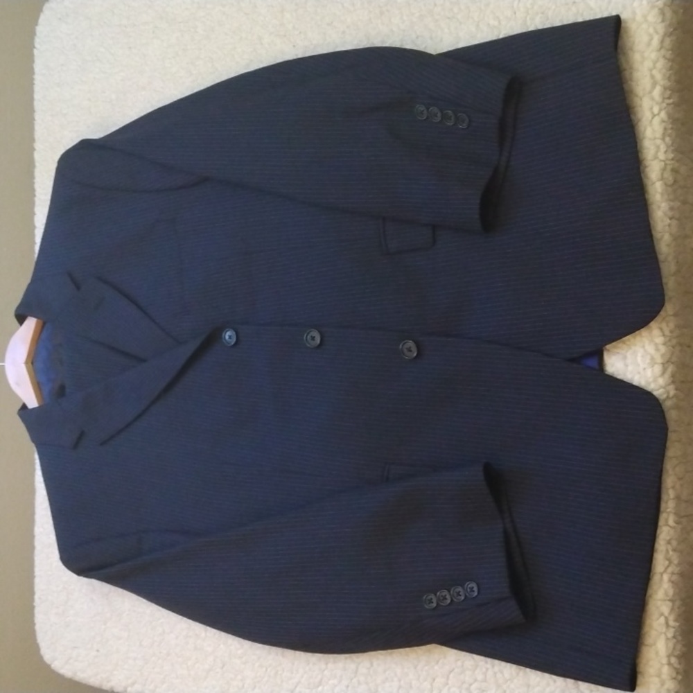 Like New Calvin Klein 3 Piece Wool Blend Navy Pinstripe Suit 43R